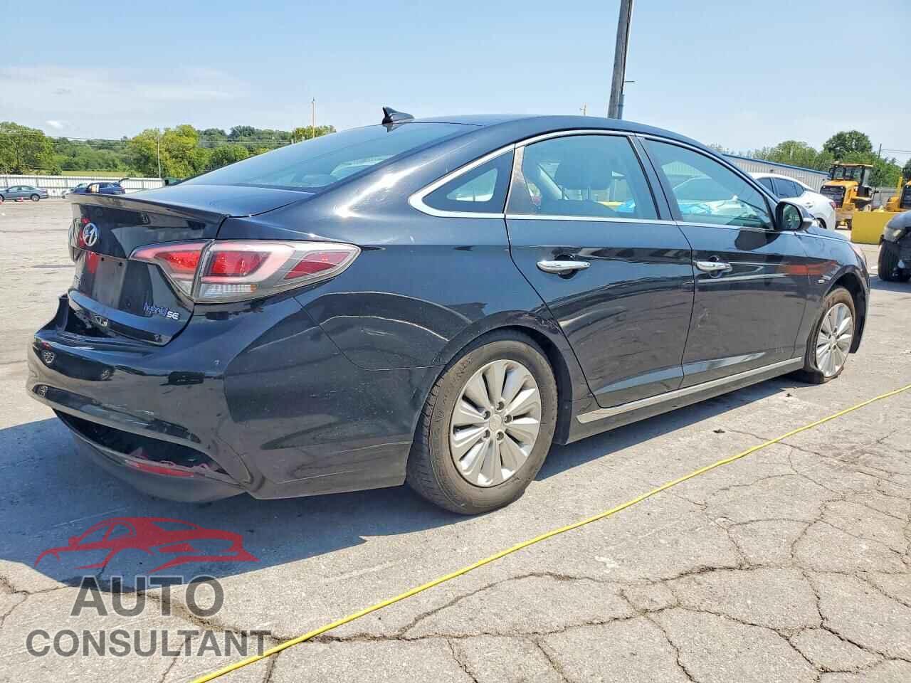 HYUNDAI SONATA 2017 - KMHE24L17HA044090