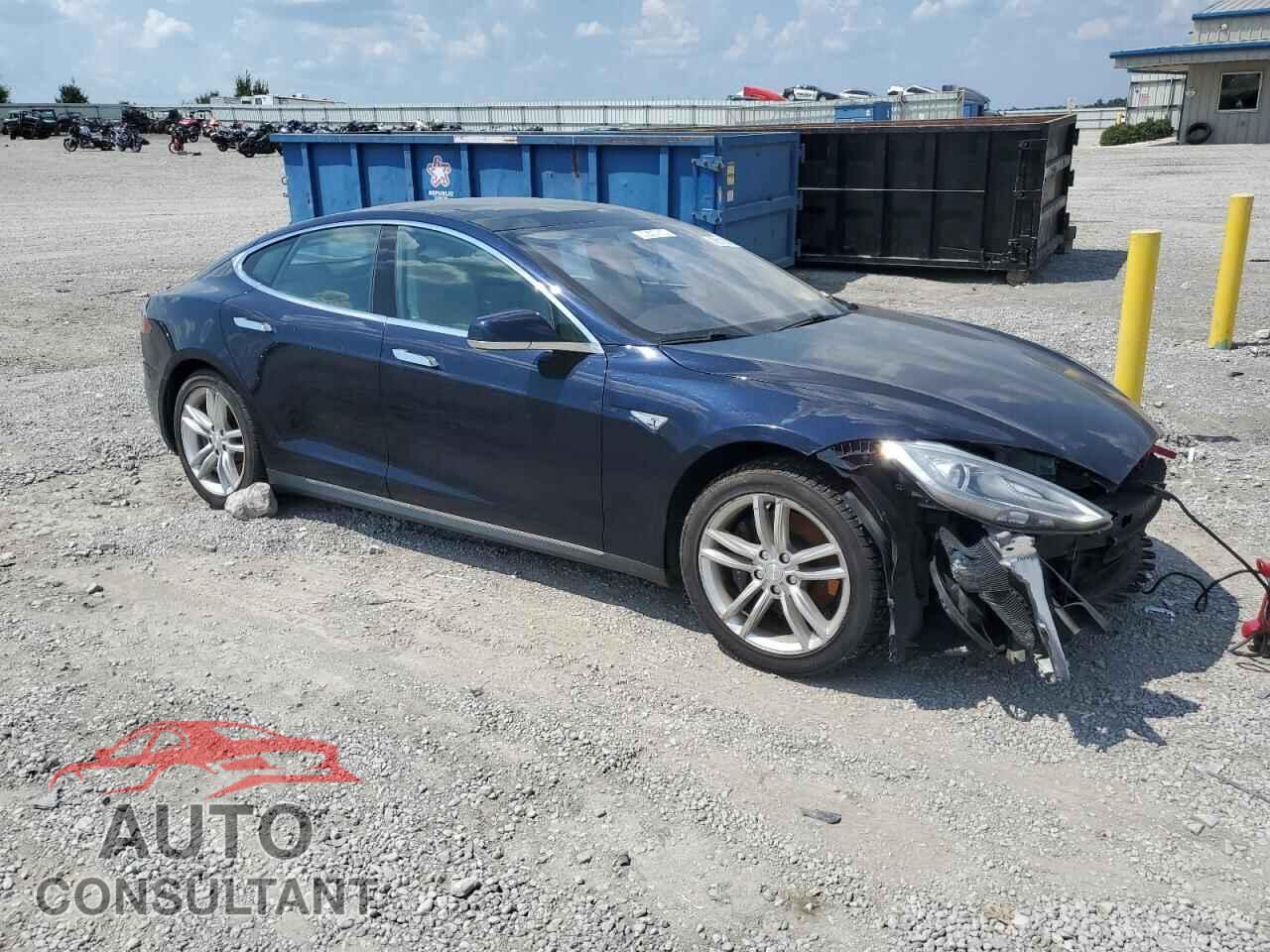 TESLA MODEL S 2014 - 5YJSA1H1XEFP52838
