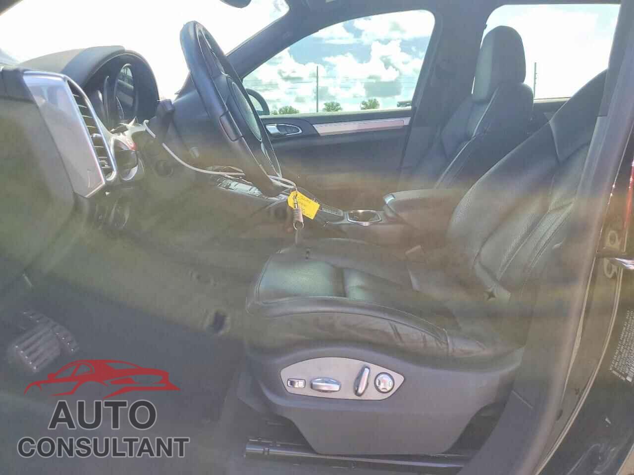 PORSCHE CAYENNE 2013 - WP1AD2A29DLA79269