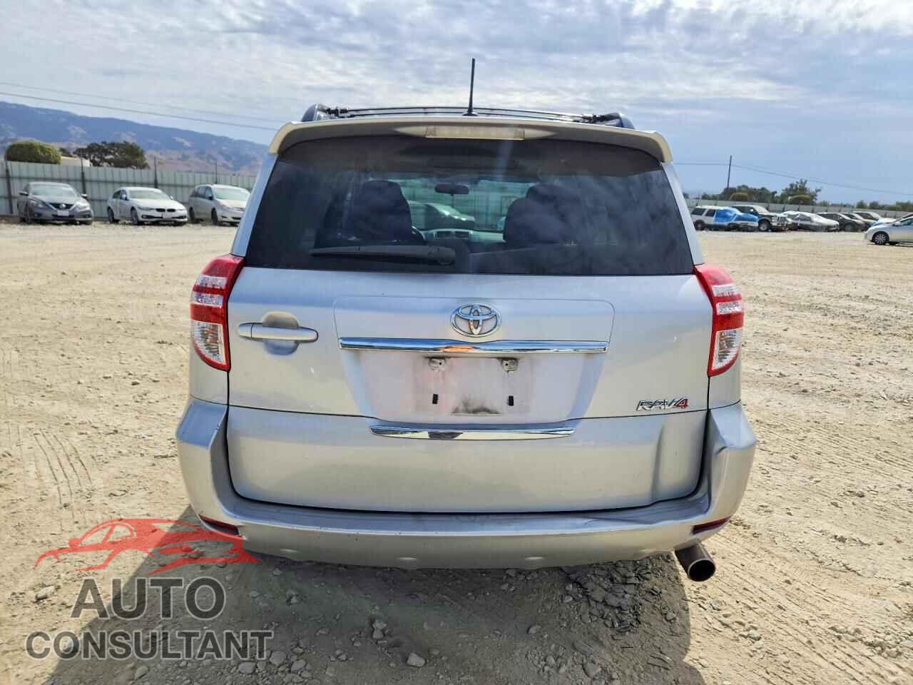 TOYOTA RAV4 2012 - JTMWF4DV7C5043473