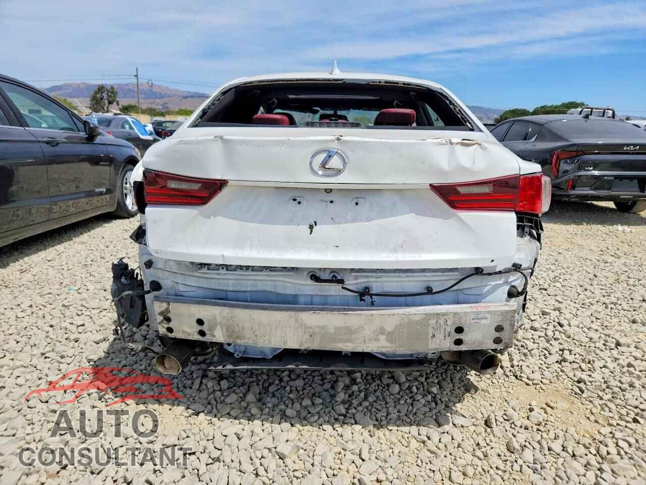 LEXUS IS 2015 - JTHBF1D2XF5052867