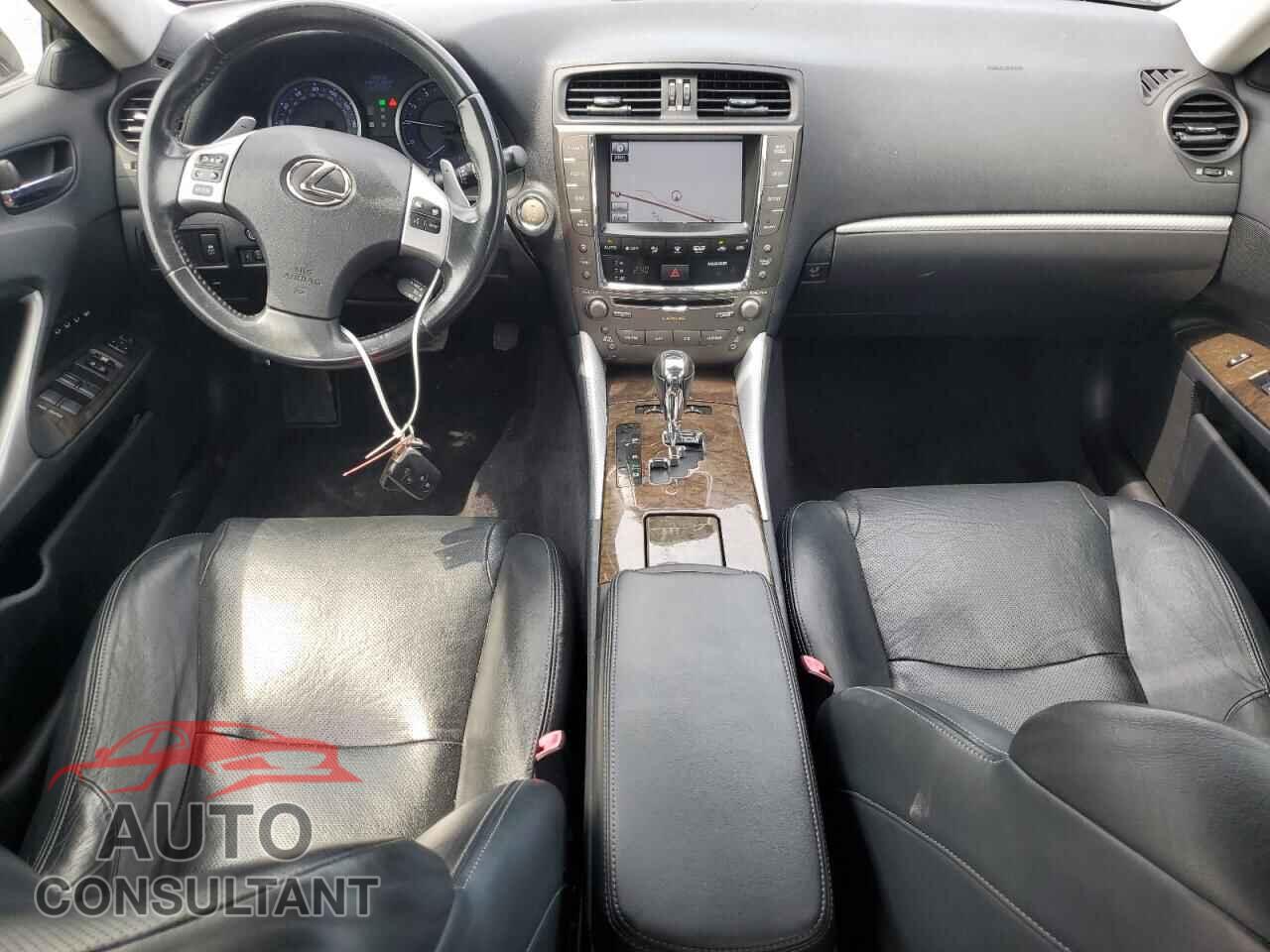 LEXUS IS 2012 - JTHCF5C23C2035614