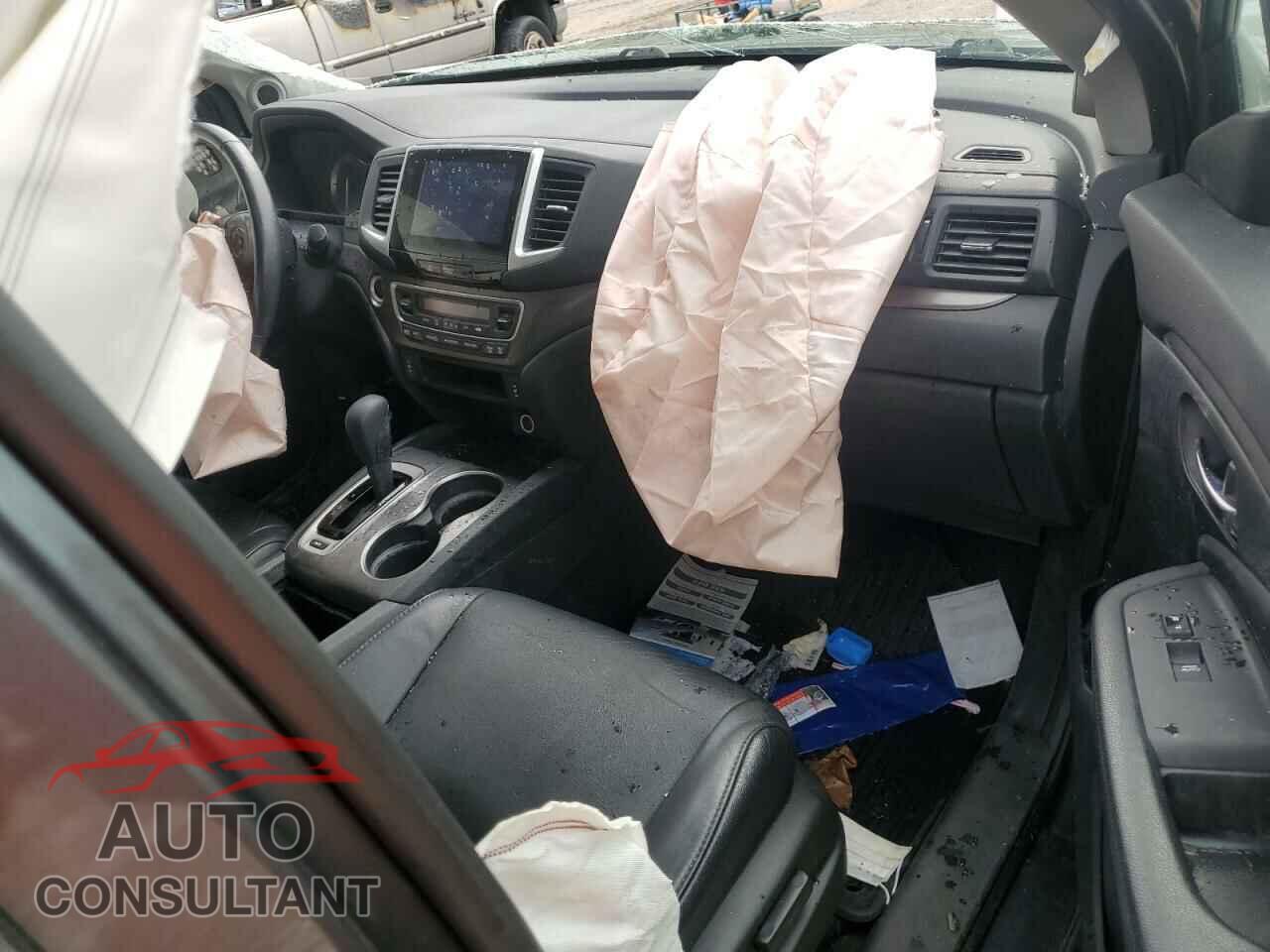 HONDA PILOT 2017 - 5FNYF5H50HB005355