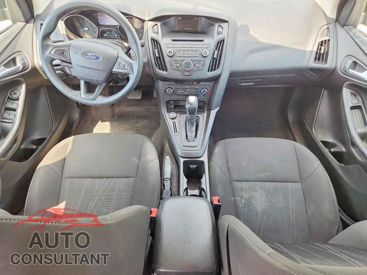 FORD FOCUS 2016 - 1FADP3F2XGL300926