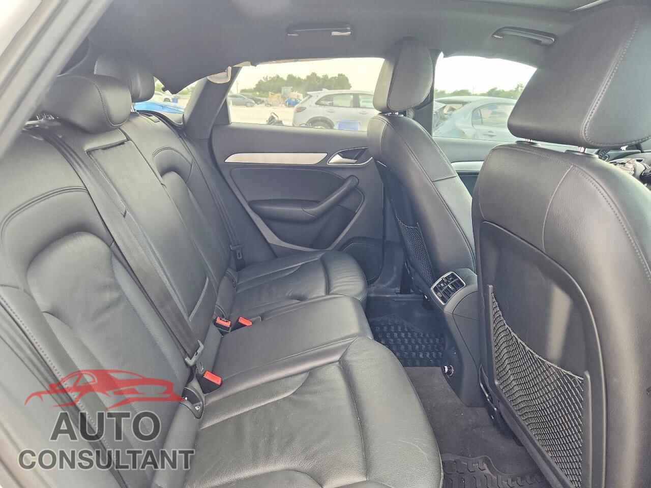 AUDI Q3 2017 - WA1BCCFS2HR008919
