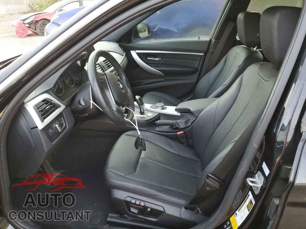 BMW 3 SERIES 2017 - WBA8D9C39HA012345