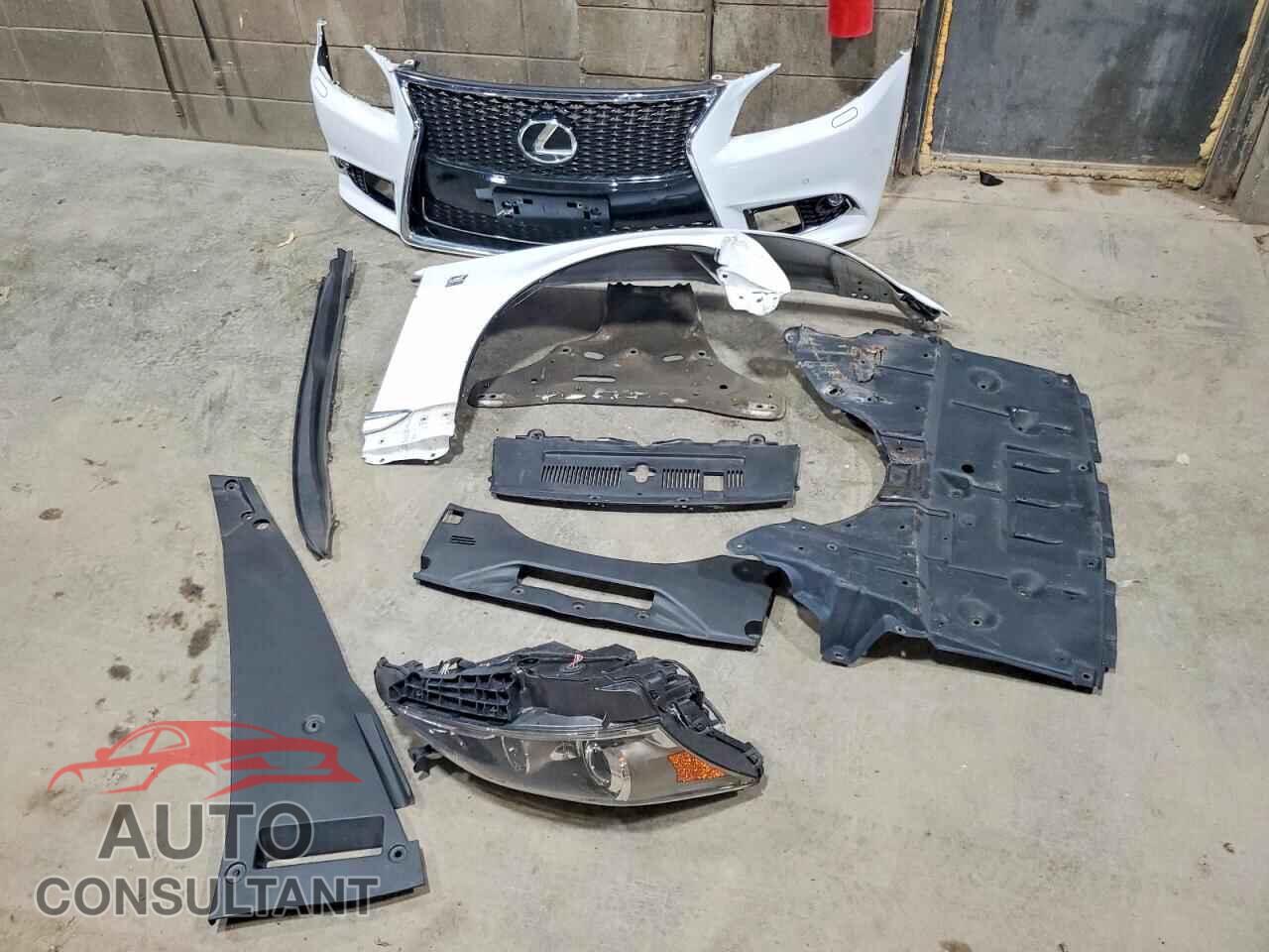 LEXUS LS460 2015 - JTHCL5EF2F5023627