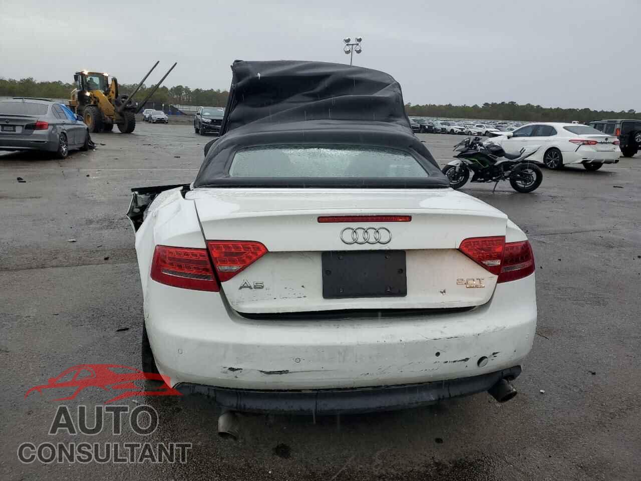 AUDI A5 2011 - WAULFAFH3BN015237