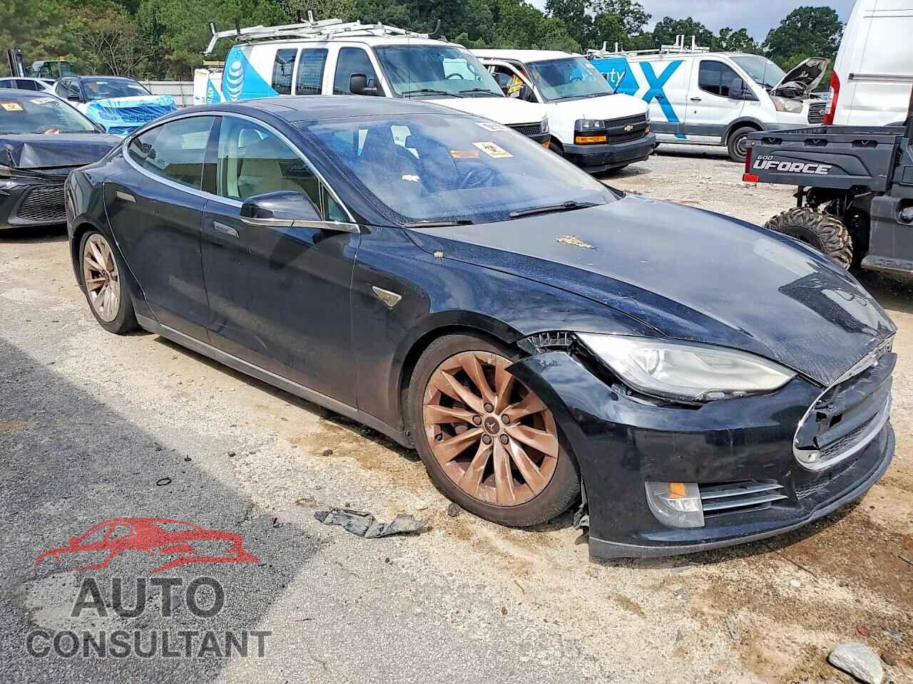 TESLA MODEL S 2012 - 5YJSA1DP9CFS00576