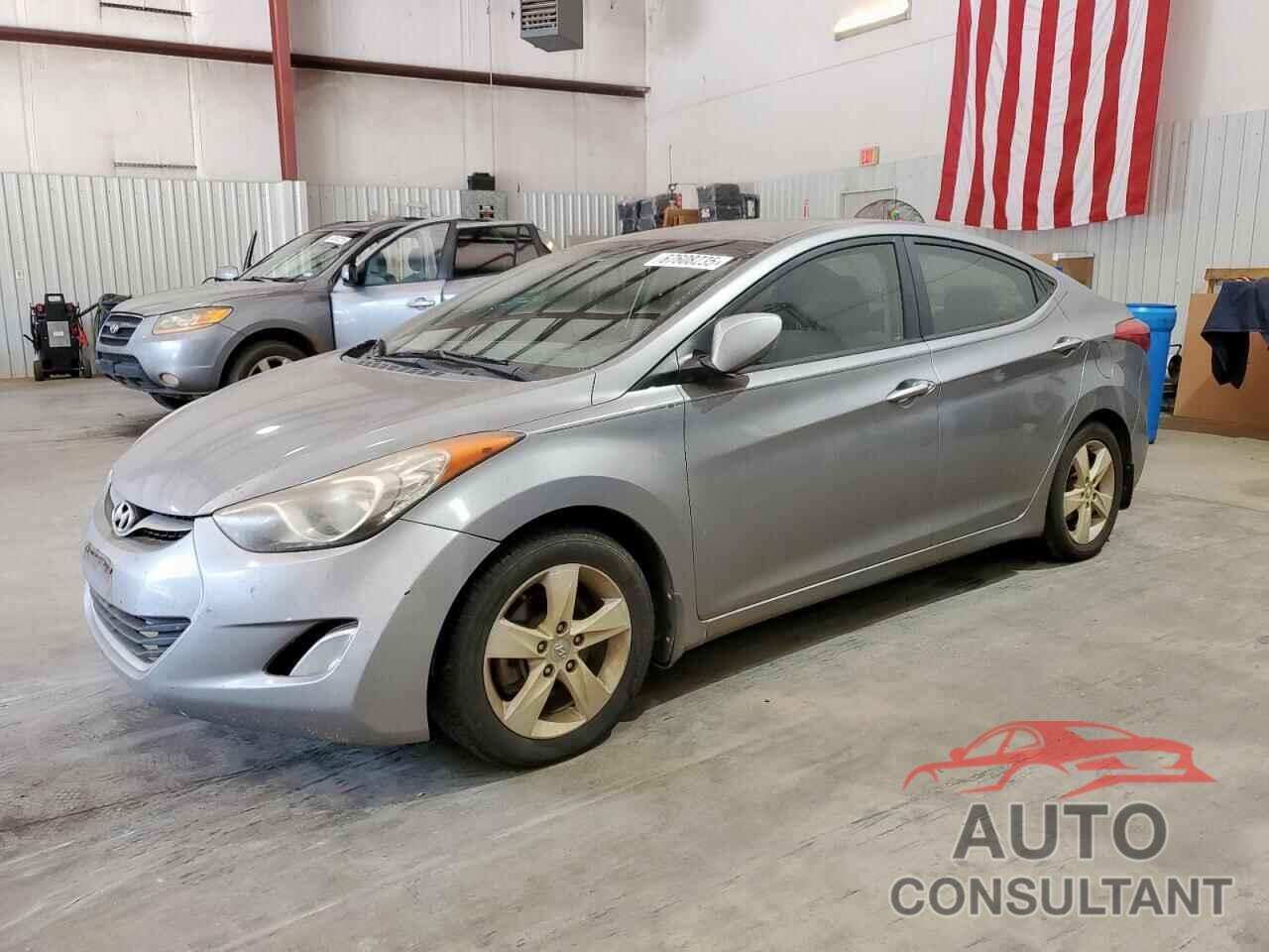 HYUNDAI ELANTRA 2013 - KMHDH4AE8DU903714