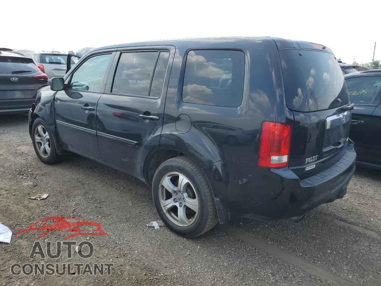 HONDA PILOT 2015 - 5FNYF4H40FB016550