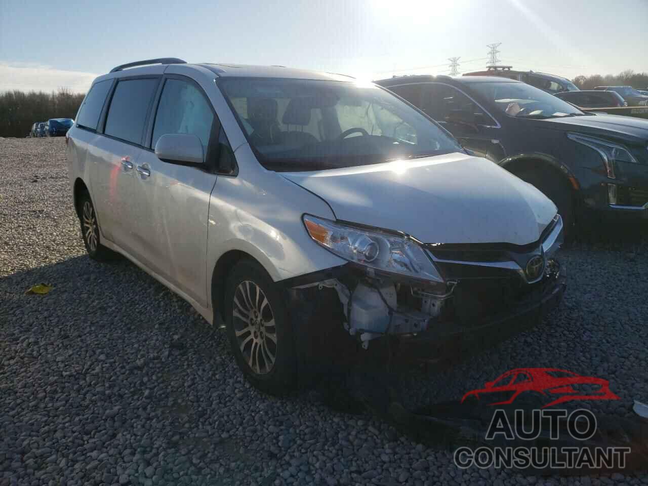 TOYOTA SIENNA 2018 - 5TDYZ3DC4JS957566