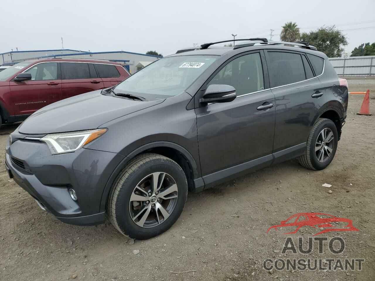 TOYOTA RAV4 2017 - JTMWFREV4HJ140897