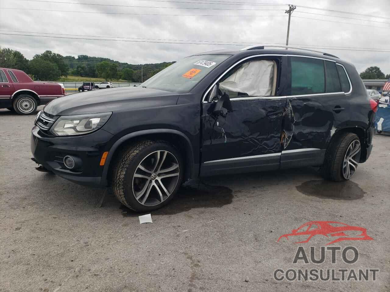 VOLKSWAGEN TIGUAN 2017 - WVGWV7AX3HW513375