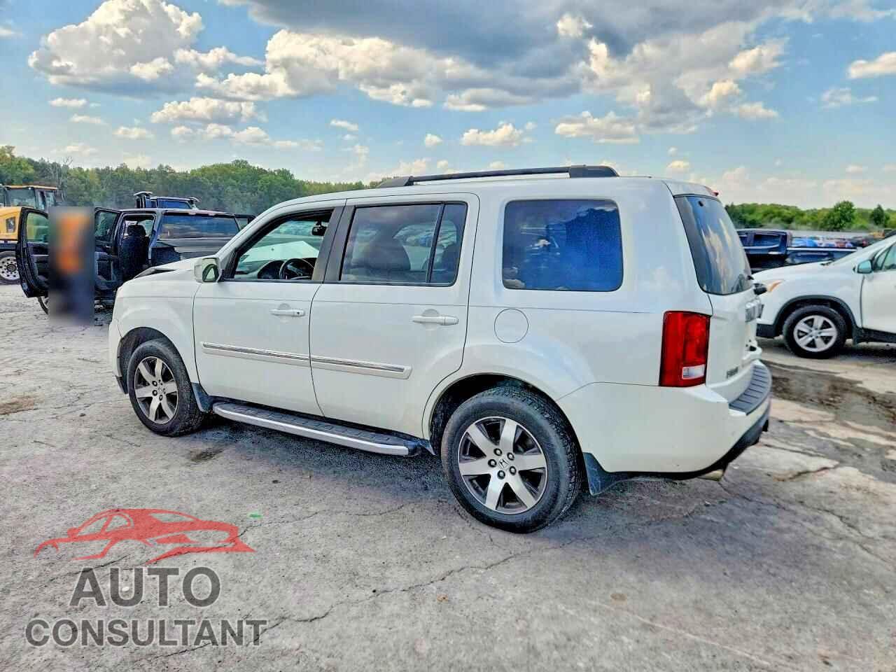 HONDA PILOT 2012 - 5FNYF4H96CB086173