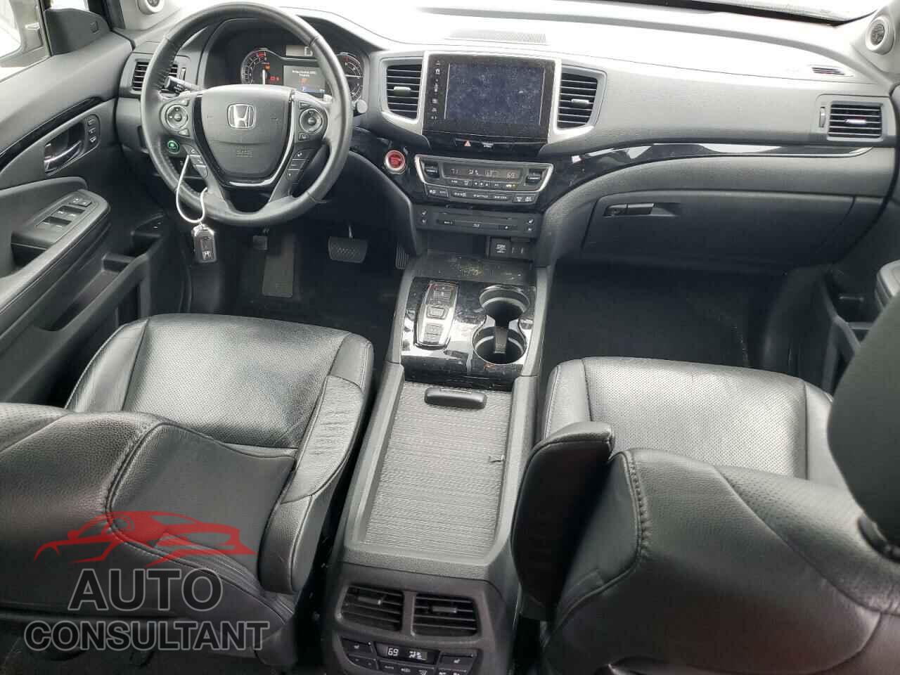 HONDA PILOT 2017 - 5FNYF6H01HB027097