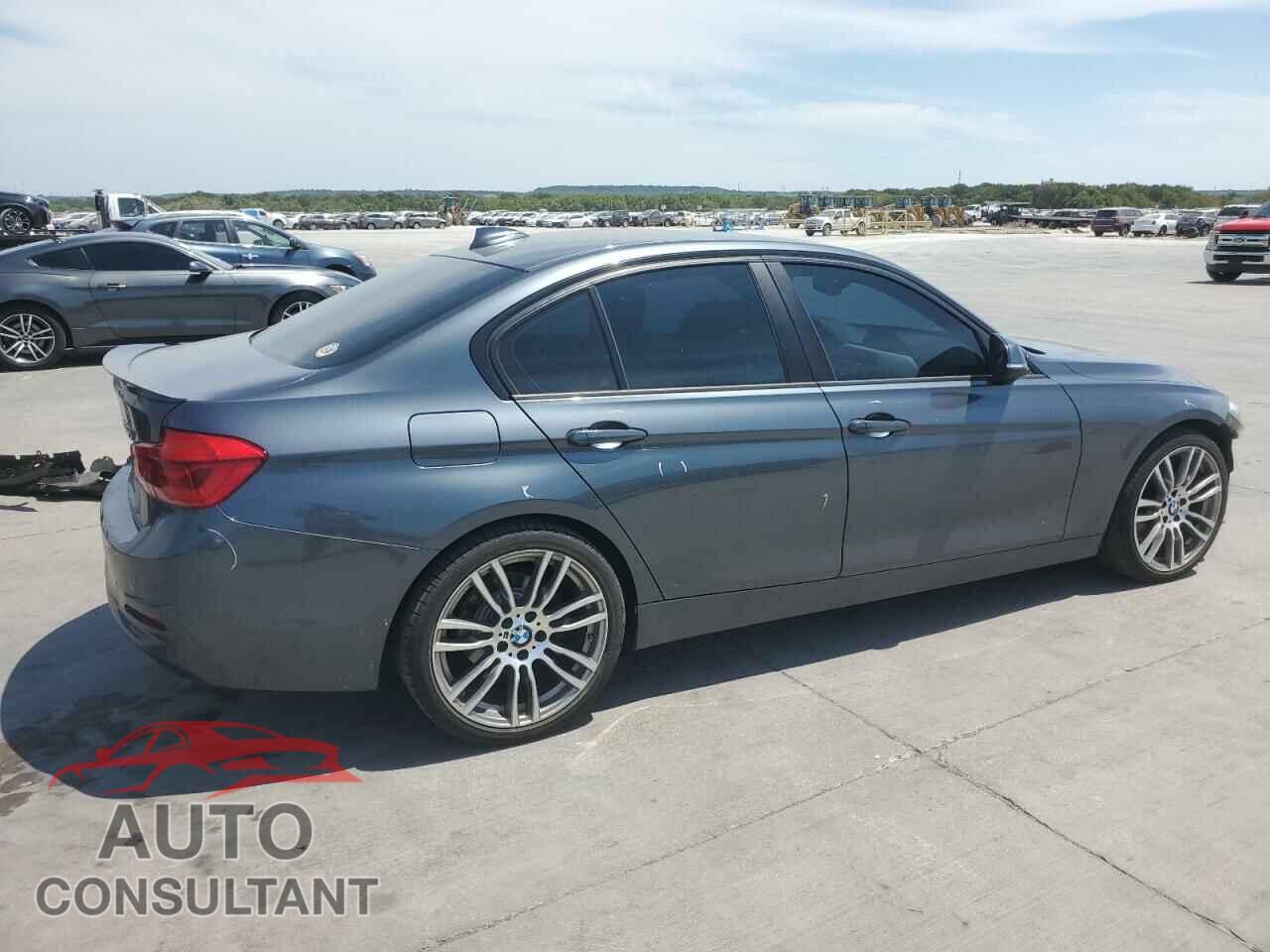 BMW 3 SERIES 2016 - WBA8E1G53GNU11883