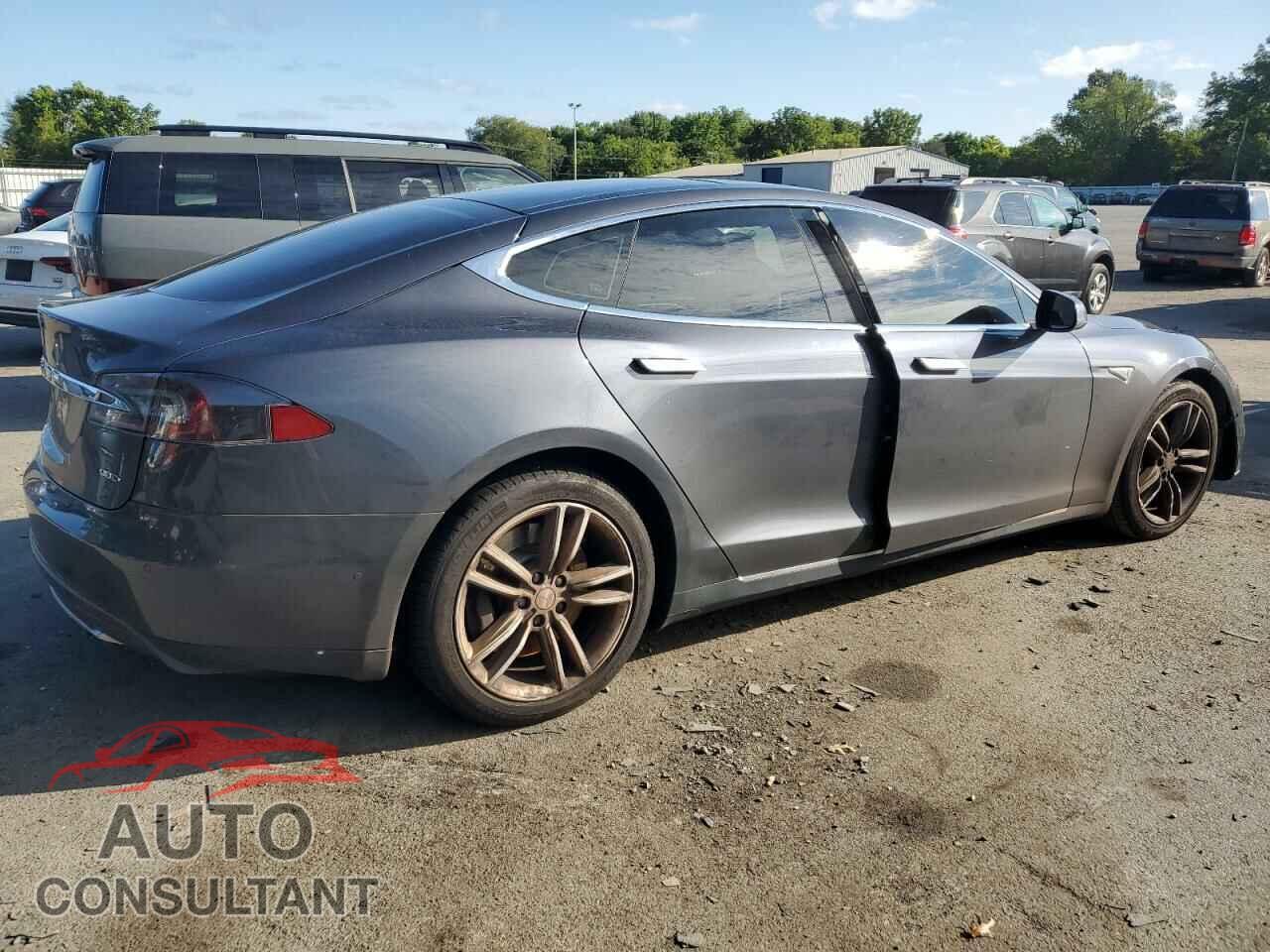 TESLA MODEL S 2016 - 5YJSA1E26GF130723