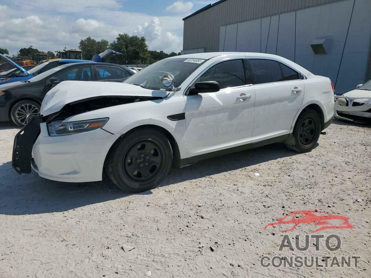 FORD TAURUS 2018 - 1FAHP2L89JG125511