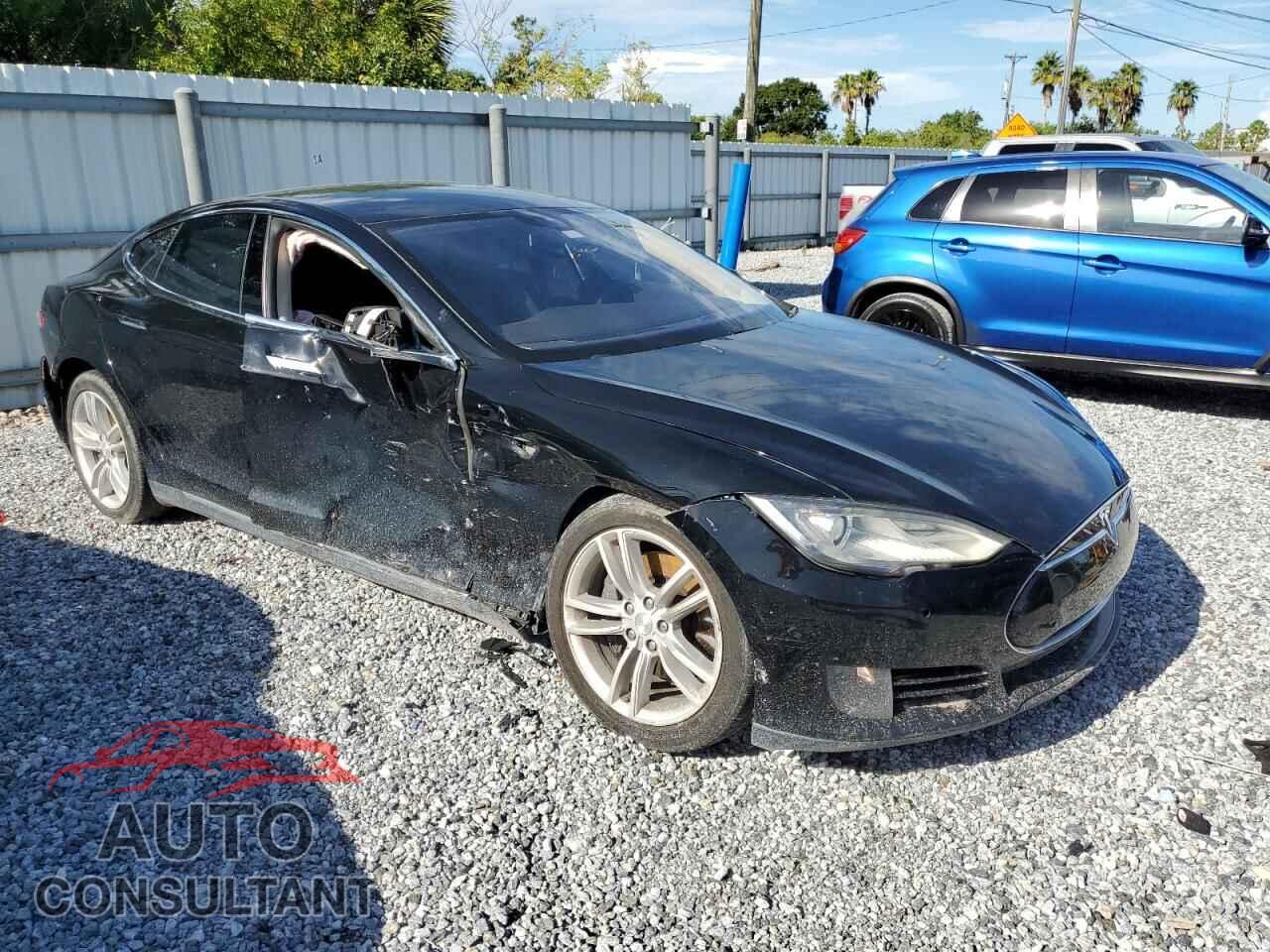 TESLA MODEL S 2016 - 5YJSA1E1XGF122471
