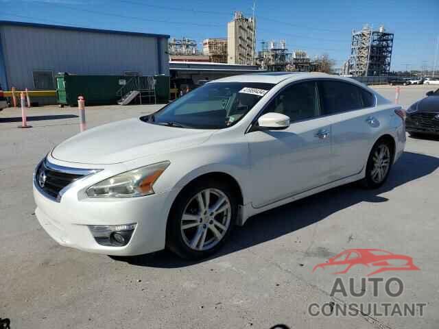 NISSAN ALTIMA 2013 - 1N4BL3AP3DN427927