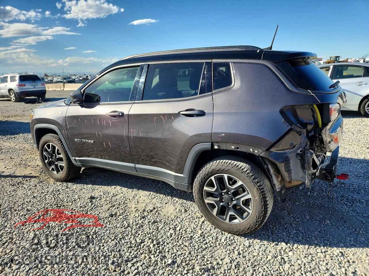 JEEP COMPASS 2018 - 3C4NJDDB8JT501258