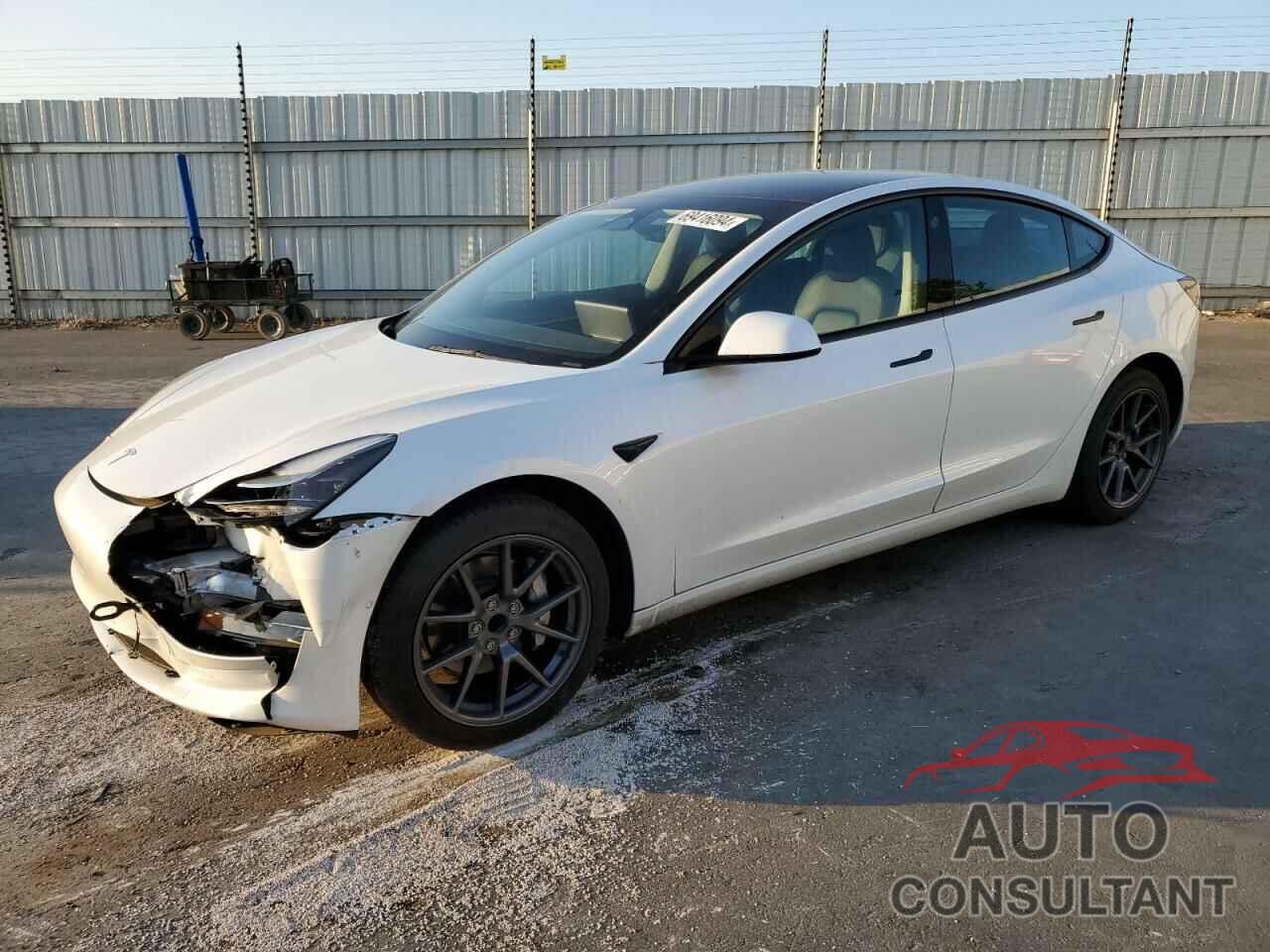 TESLA MODEL 3 2022 - 5YJ3E1EA0NF197105