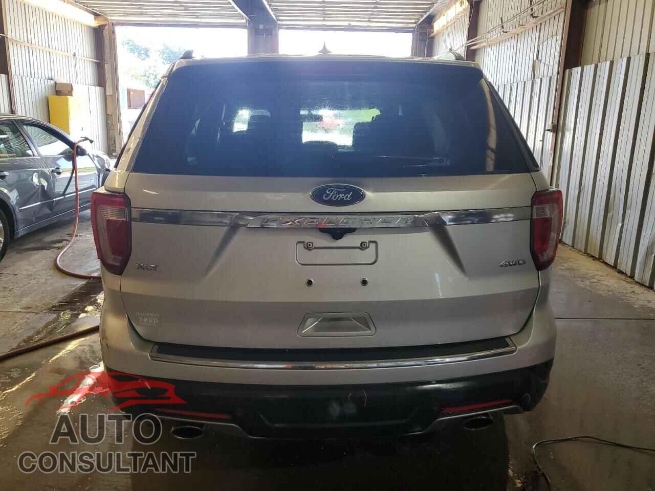 FORD EXPLORER 2018 - 1FM5K8D80JGA57009