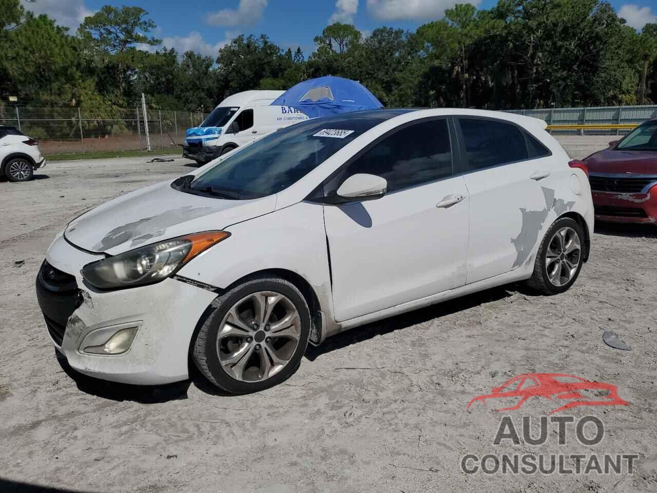 HYUNDAI ELANTRA 2013 - KMHD35LE6DU055270