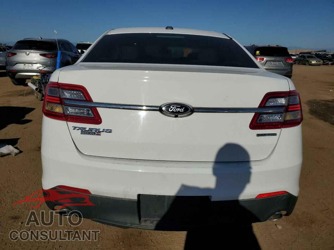 FORD TAURUS 2017 - 1FAHP2D86HG143103