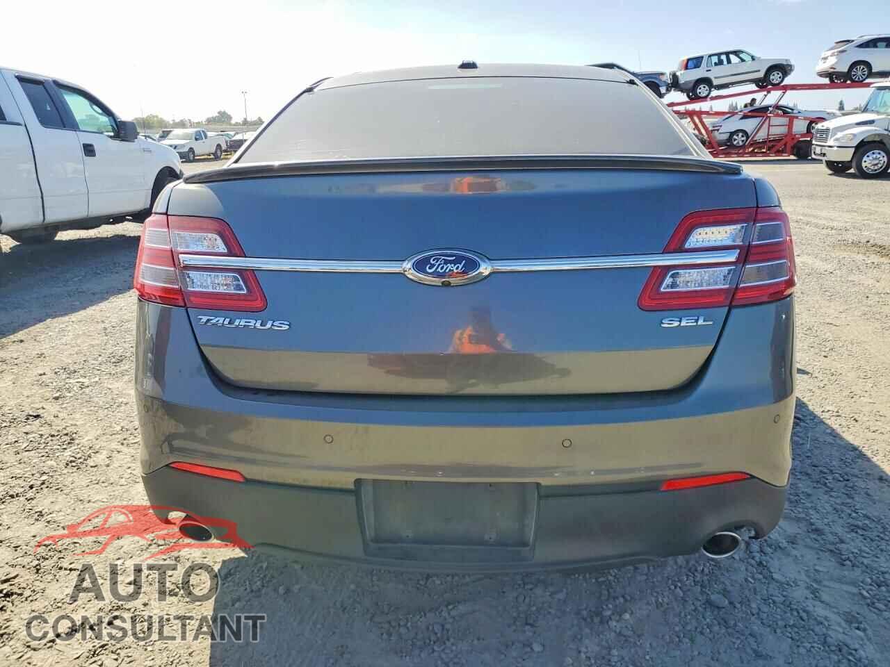 FORD TAURUS 2015 - 1FAHP2E82FG104326