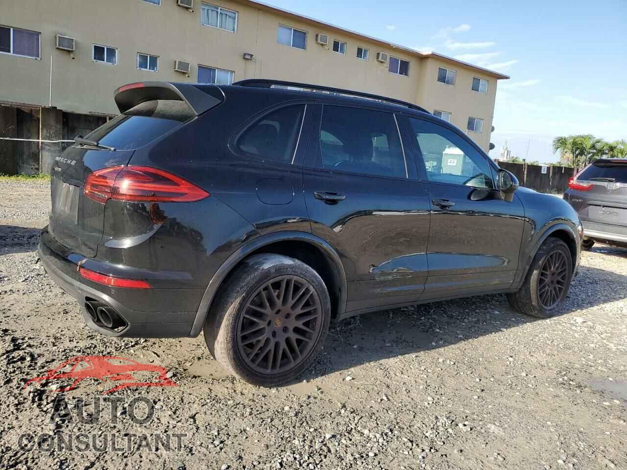 PORSCHE CAYENNE 2017 - WP1AA2A2XHKA85005