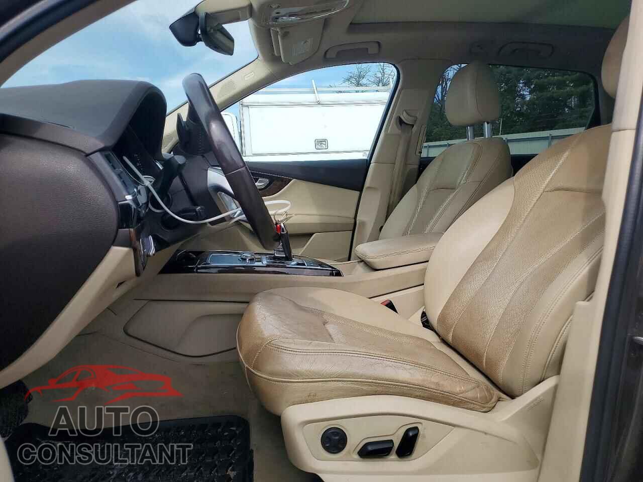 AUDI Q7 2017 - WA1LABF75HD058601