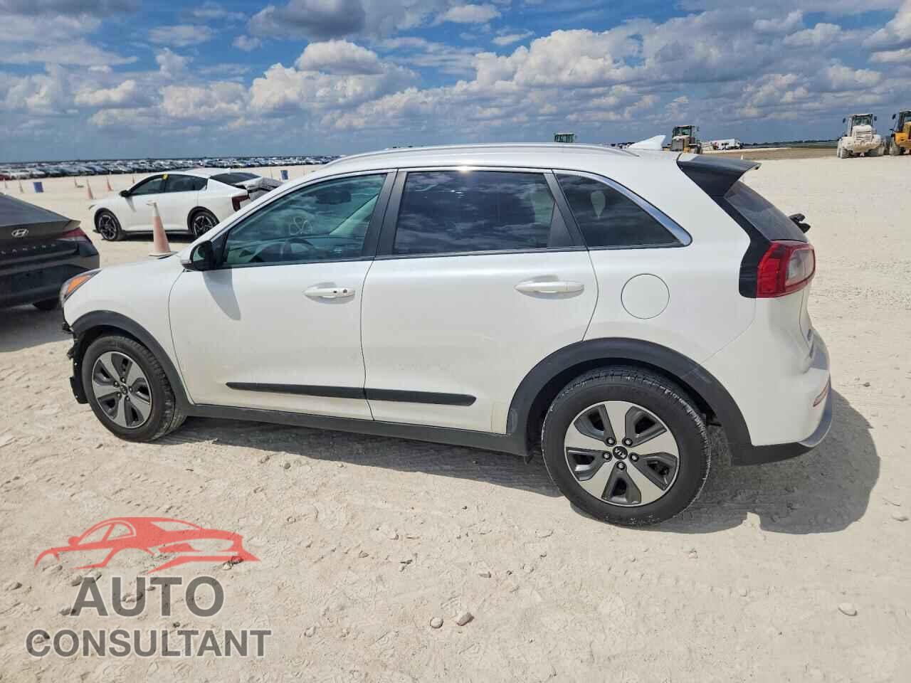 KIA NIRO 2018 - KNDCE3LC2J5129366