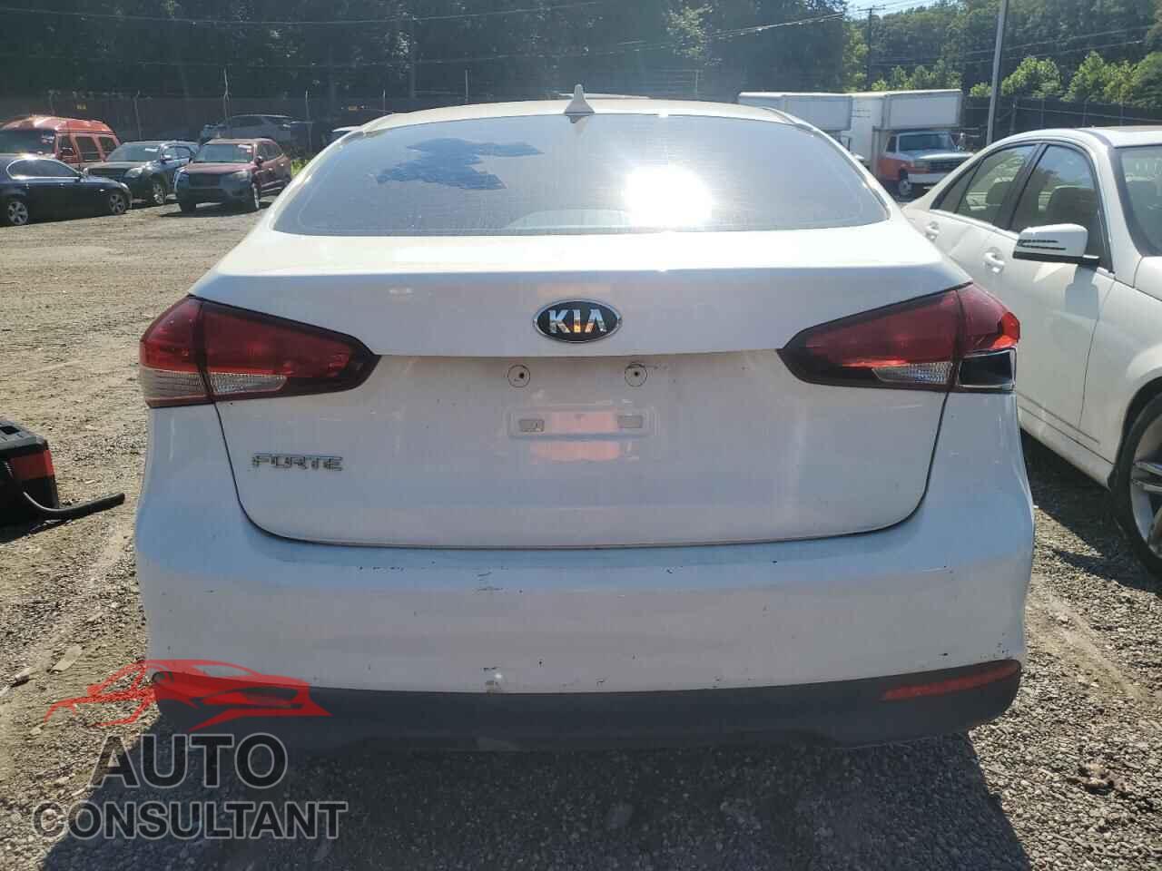 KIA FORTE 2017 - 3KPFK4A71HE095260