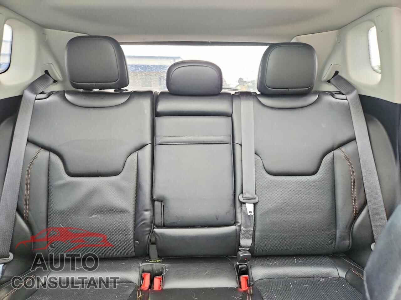 JEEP COMPASS 2017 - 3C4NJDCB3HT681714