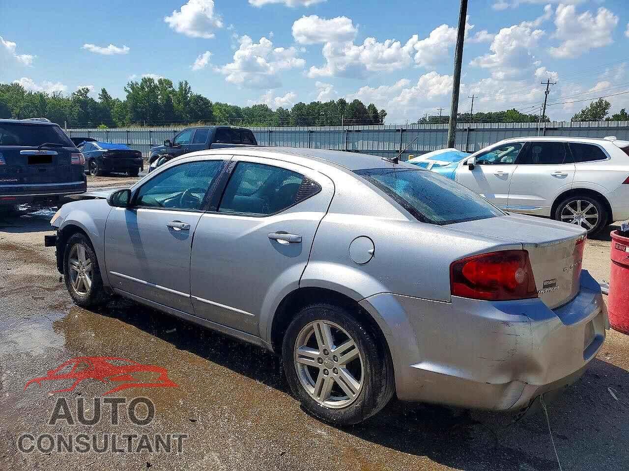 DODGE AVENGER 2013 - 1C3CDZCB0DN589017