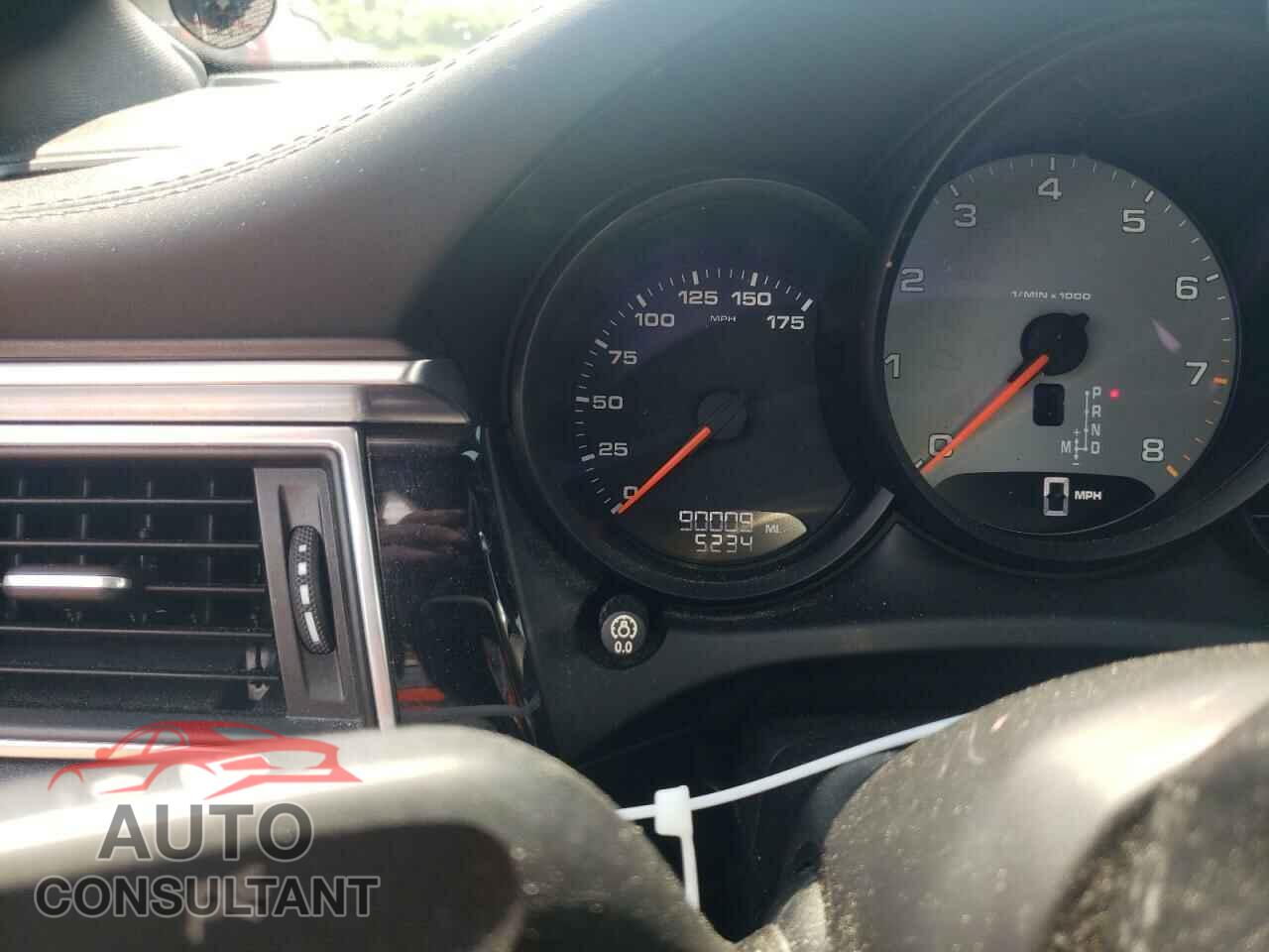 PORSCHE MACAN 2017 - WP1AB2A57HLB10136