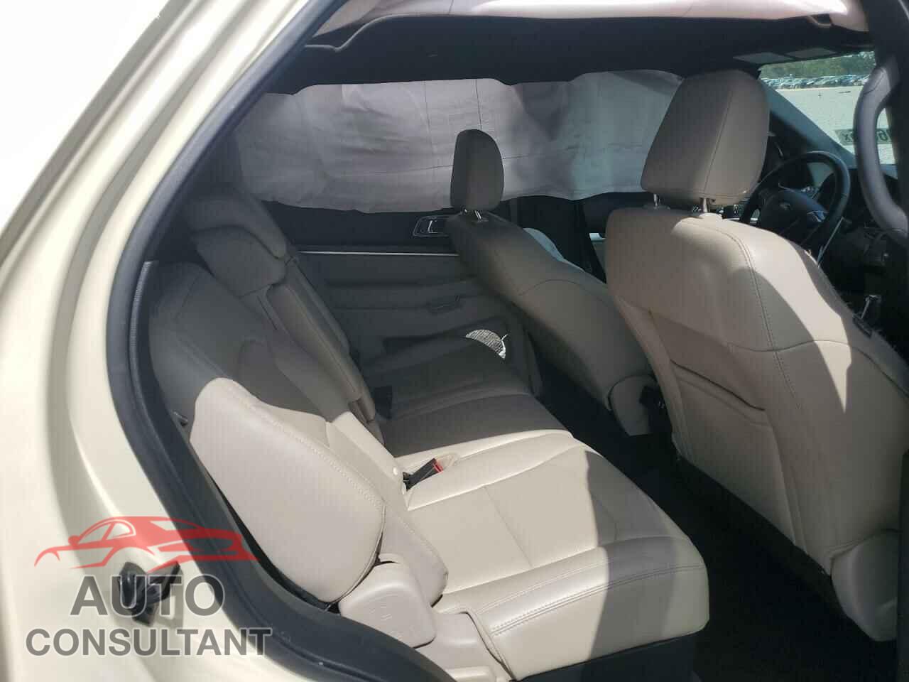 FORD EXPLORER 2018 - 1FM5K7F86JGB27412