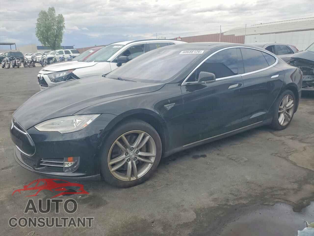 TESLA MODEL S 2015 - 5YJSA1E19FF116174