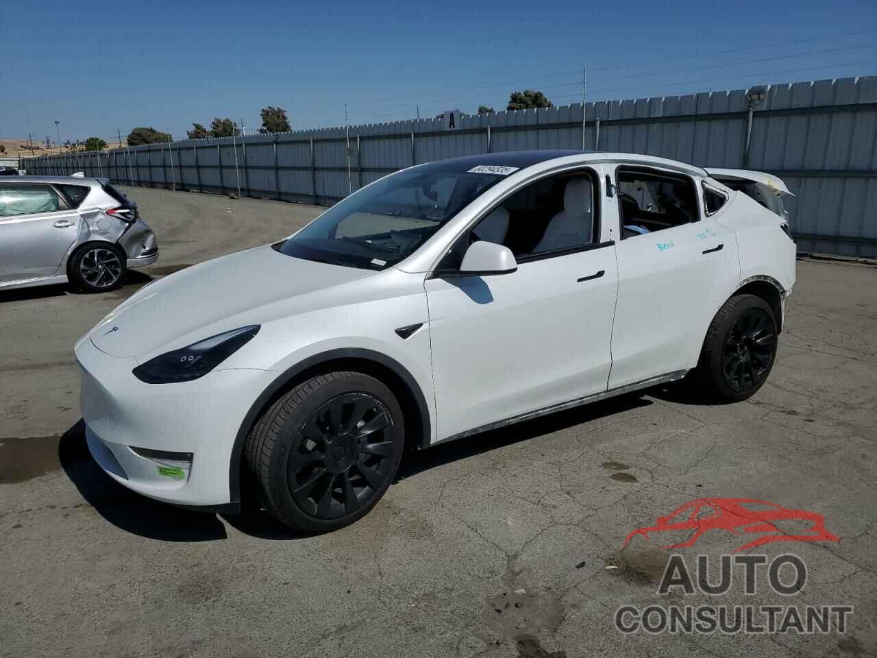 TESLA MODEL Y 2022 - 7SAYGDEE2NF561578