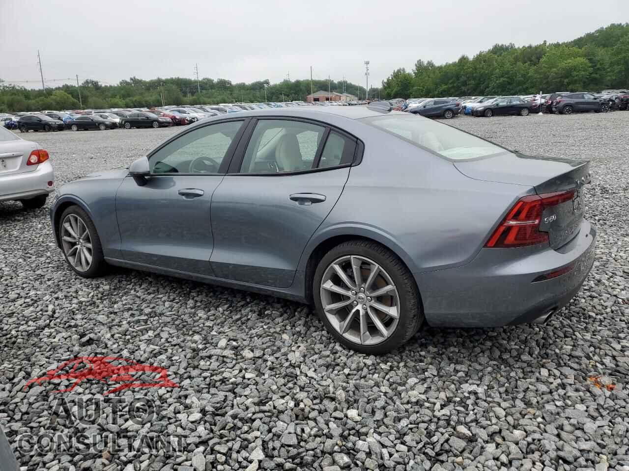 VOLVO S60 2021 - 7JRA22TK1MG092581