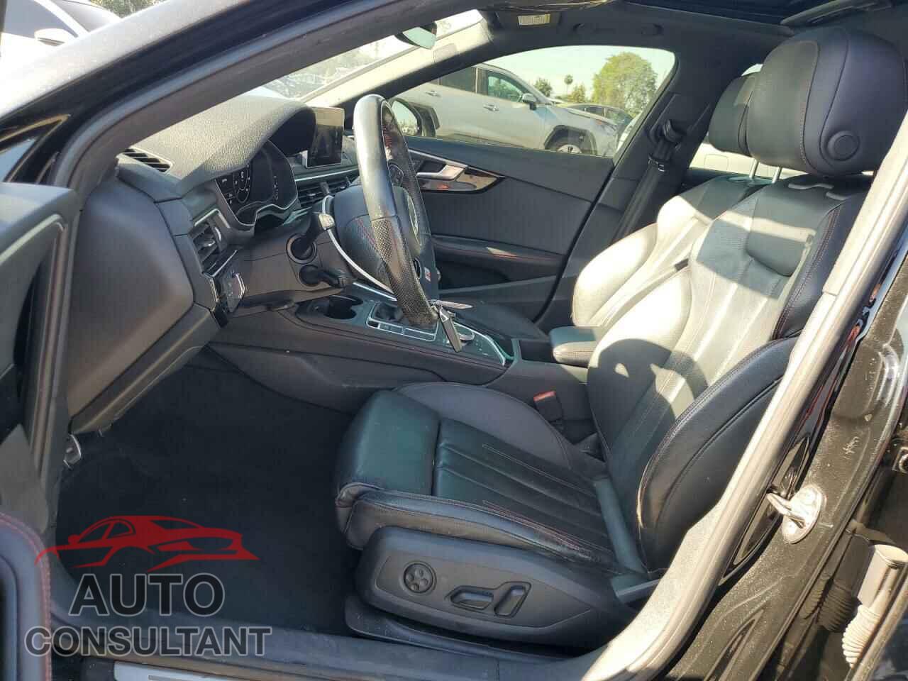 AUDI A4 2018 - WAUPNAF44JA070108