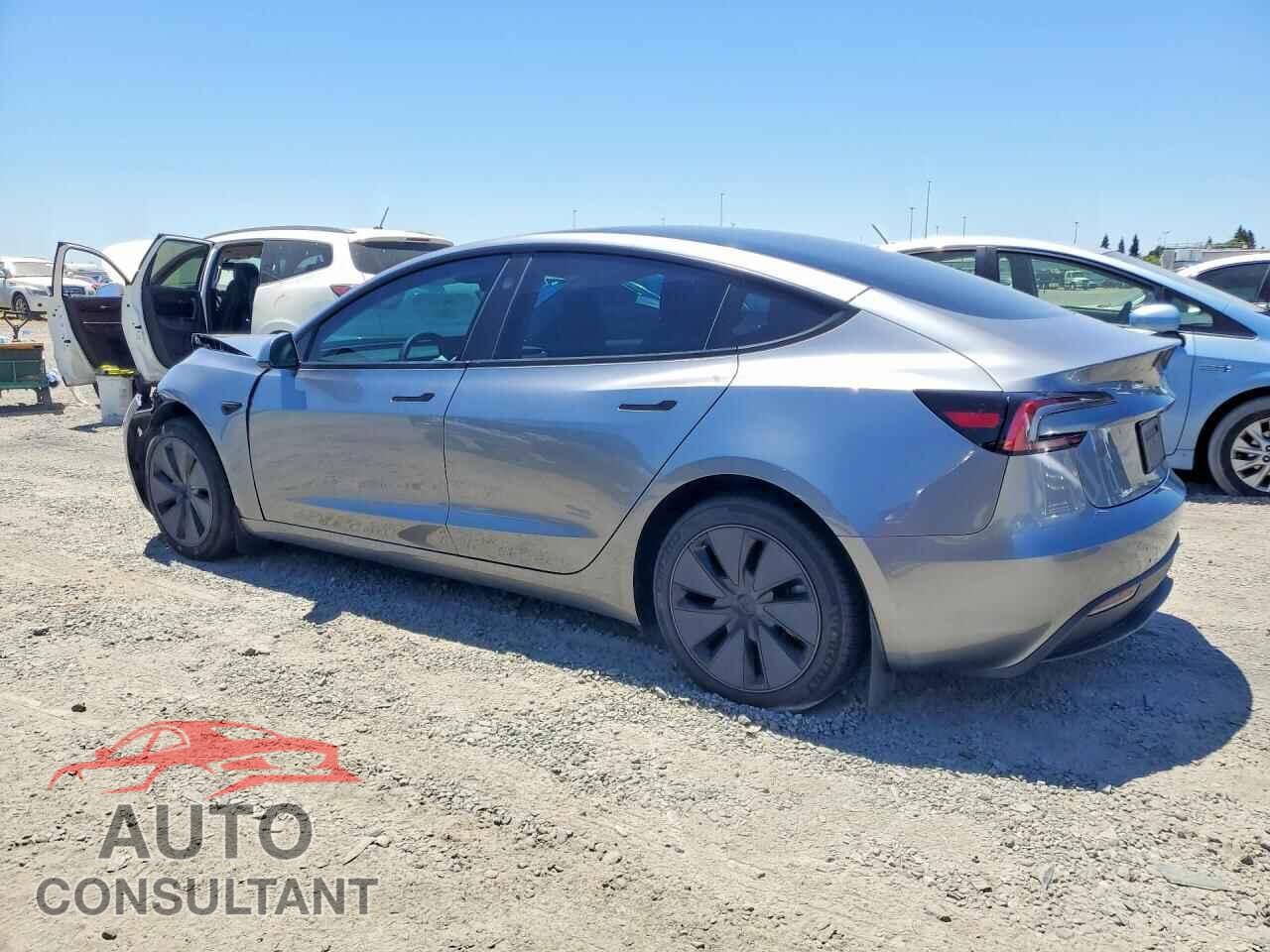 TESLA MODEL 3 2025 - 5YJ3E1EA7SF940418