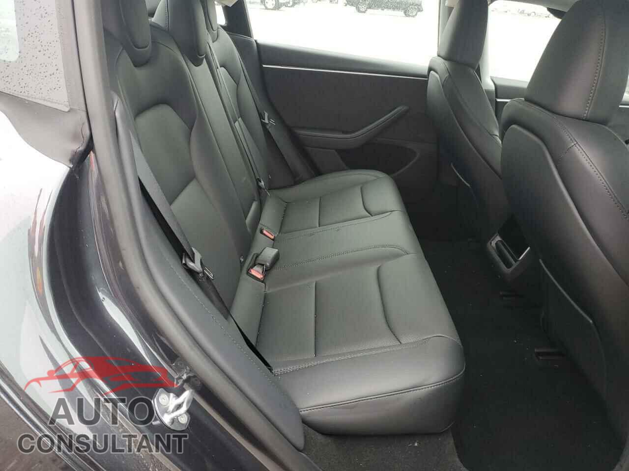 TESLA MODEL 3 2025 - 5YJ3E1EB5SF911265