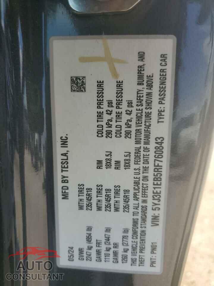 TESLA MODEL 3 2024 - 5YJ3E1EB5RF760843