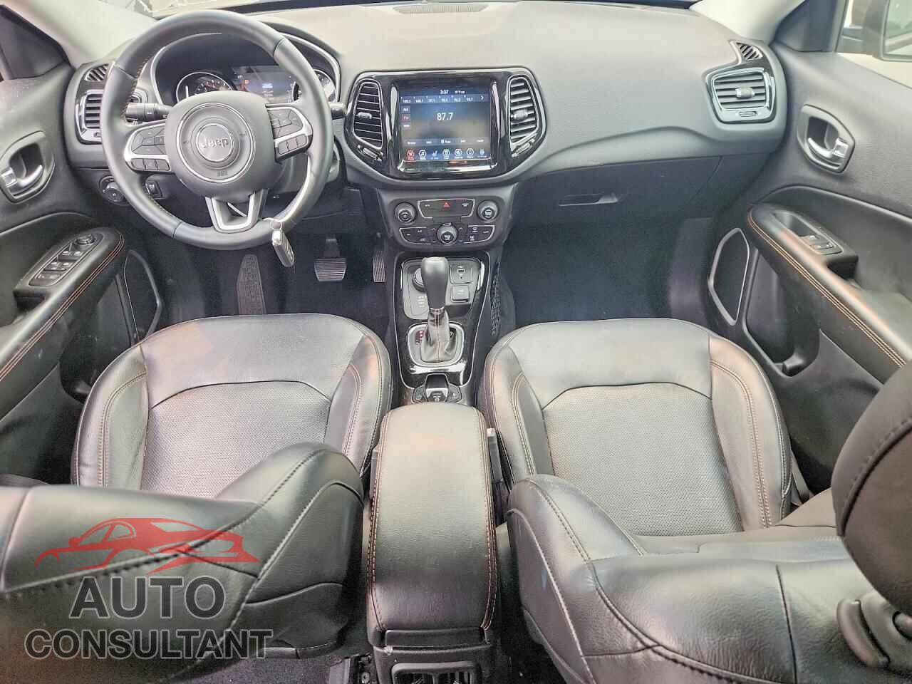JEEP COMPASS 2019 - 3C4NJDCB1KT683419