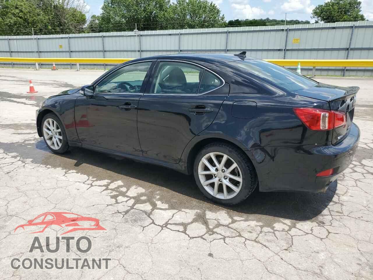 LEXUS IS 2011 - JTHCF5C20B5049838