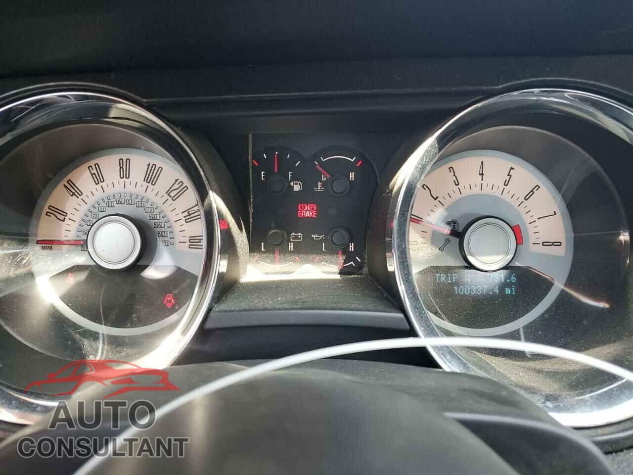 FORD MUSTANG 2011 - 1ZVBP8CF2B5127130