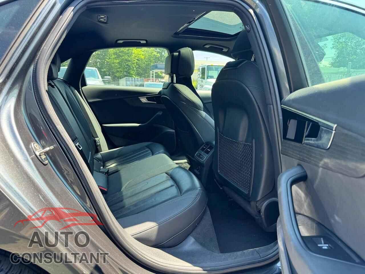 AUDI A4 2021 - WAUDAAF49MA061648